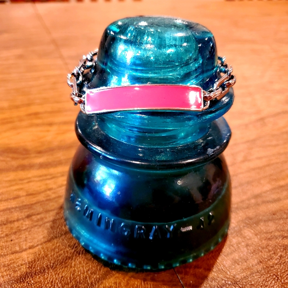 3/$30 NWT Vintage Lia Sophia Chain ID Style Hot Pink Enamel Costume Jewelry